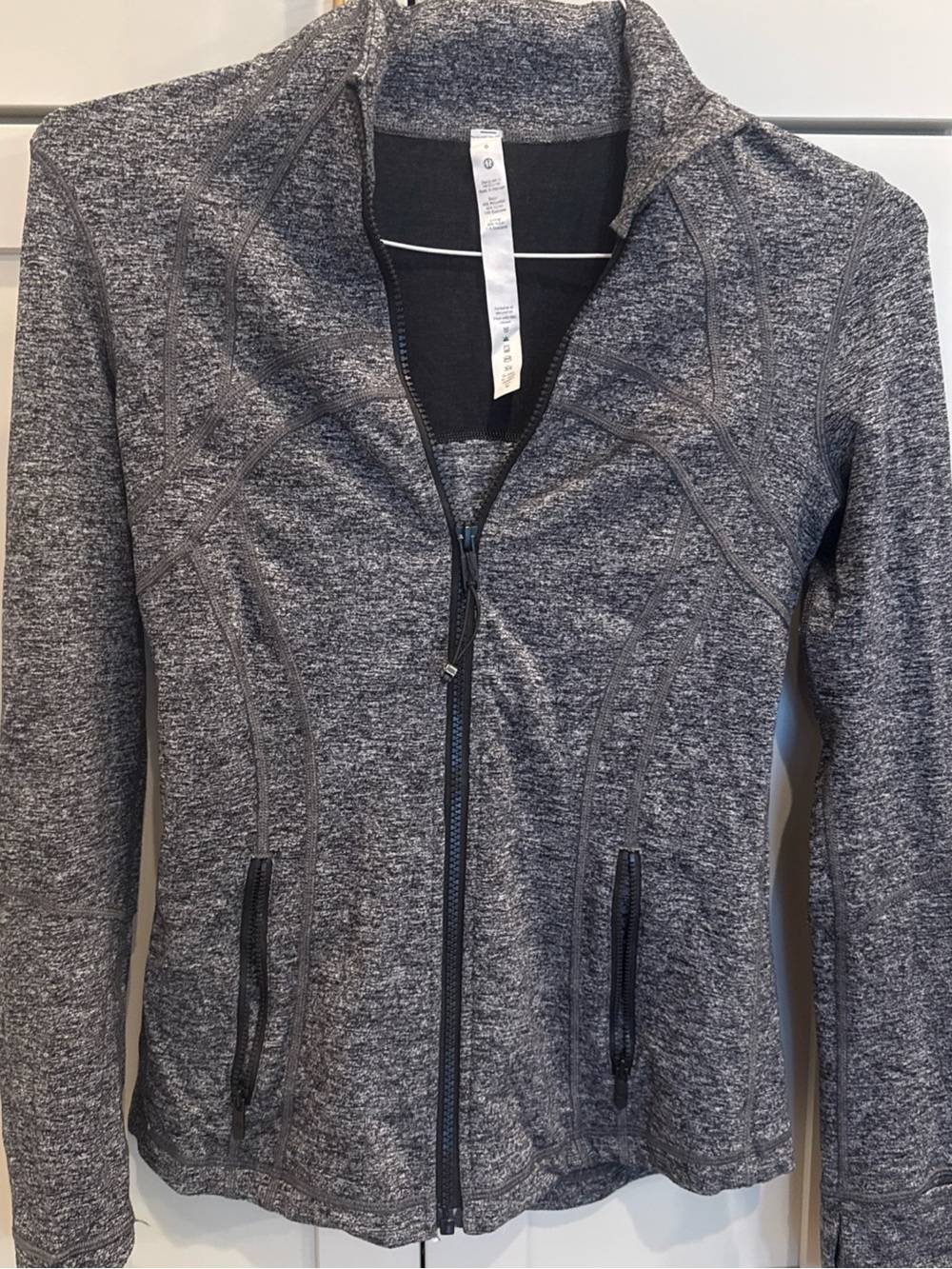 Lululemon Define Jacket Heathered Black/Gray, Long Sleeve, Full Zip Size 6 EUC